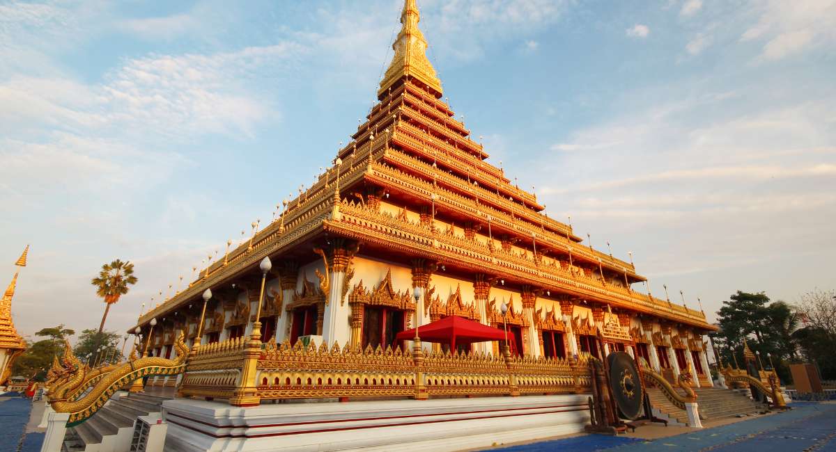 Niet toeristich thailand - Phi Ta Khon Festival