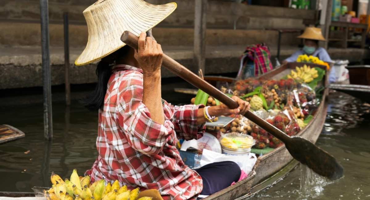 Wat te doen in Bangkok - floating market