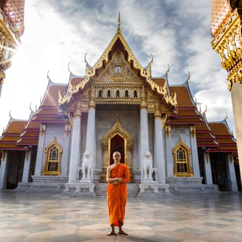 Wat te doen in bangkok - monnik small (500 x 500 px)