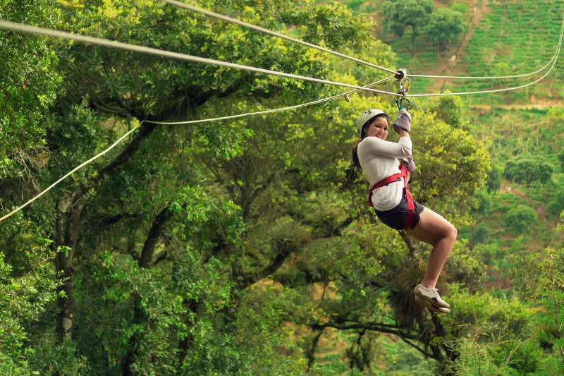 Luchtsporten azie - zipline