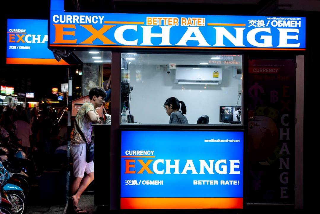 Geld in Thailand: valuta, koers & hoe betalen werkt 7 Hoeveel cash meenemen vanuit Nederland?