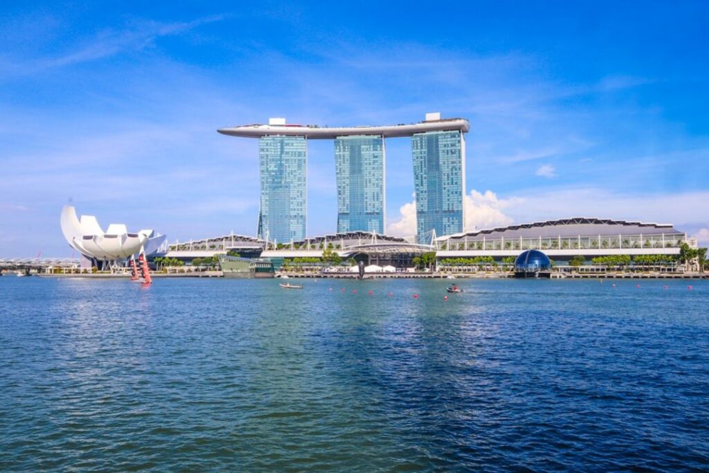 -ez-link vs singapore tourist pass