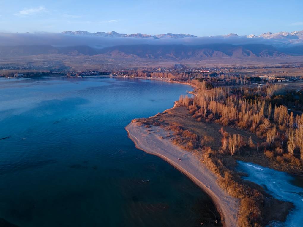 Overzicht Issyk-Kul Lake