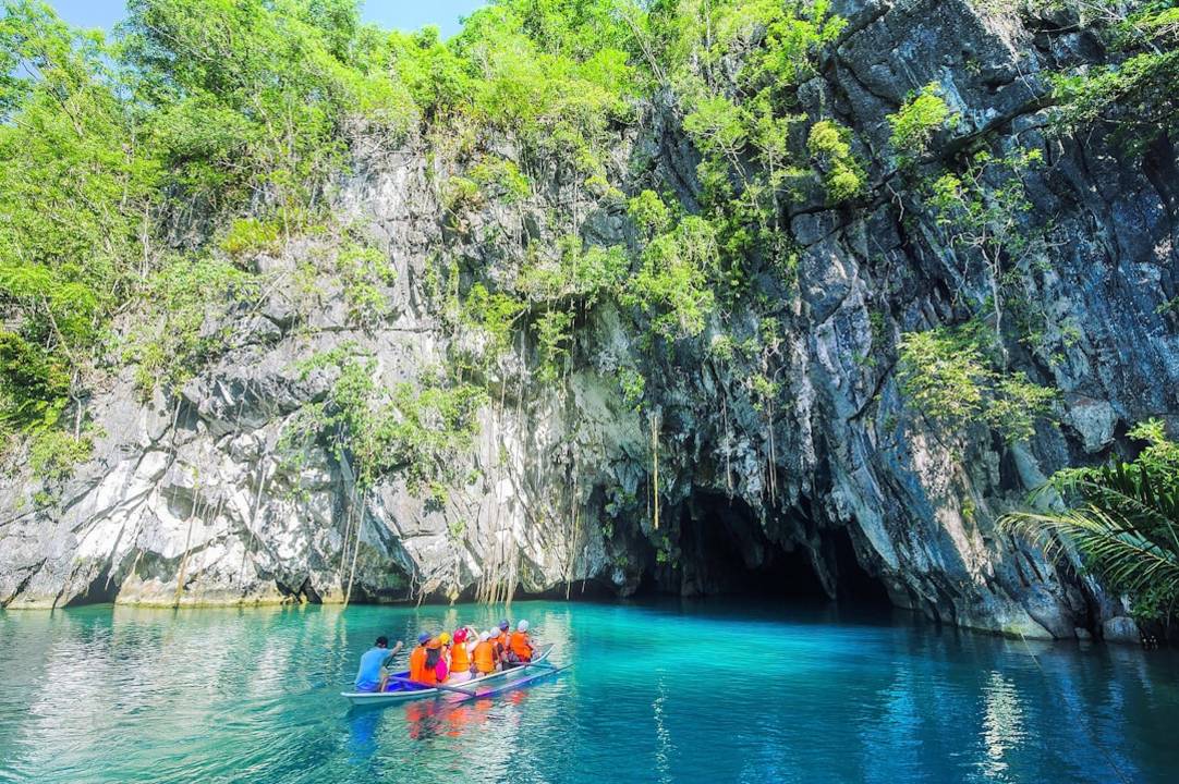 Underground River Tourunderground-riverPuerto Princesa hoogtepunten