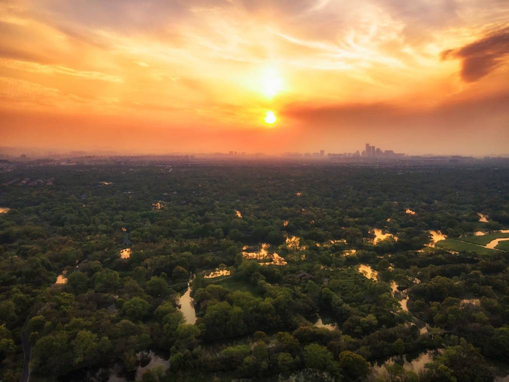 Wuzhen Waterstad: De Onverbloemde Realiteit van Toerisme