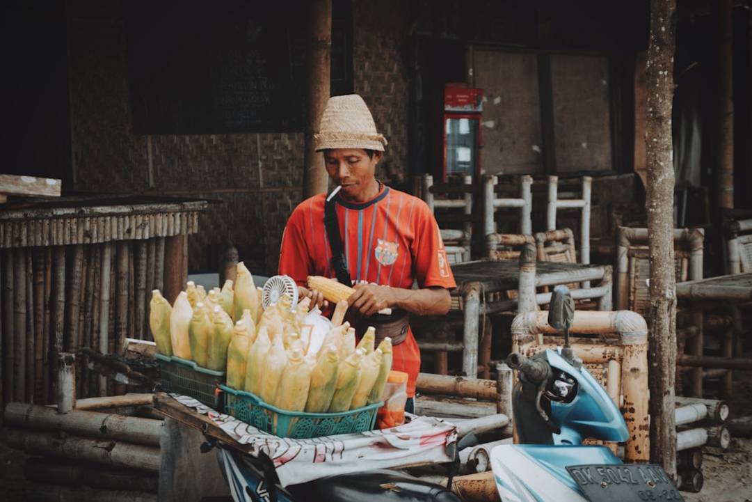 Navigating road conditions in Indonesie