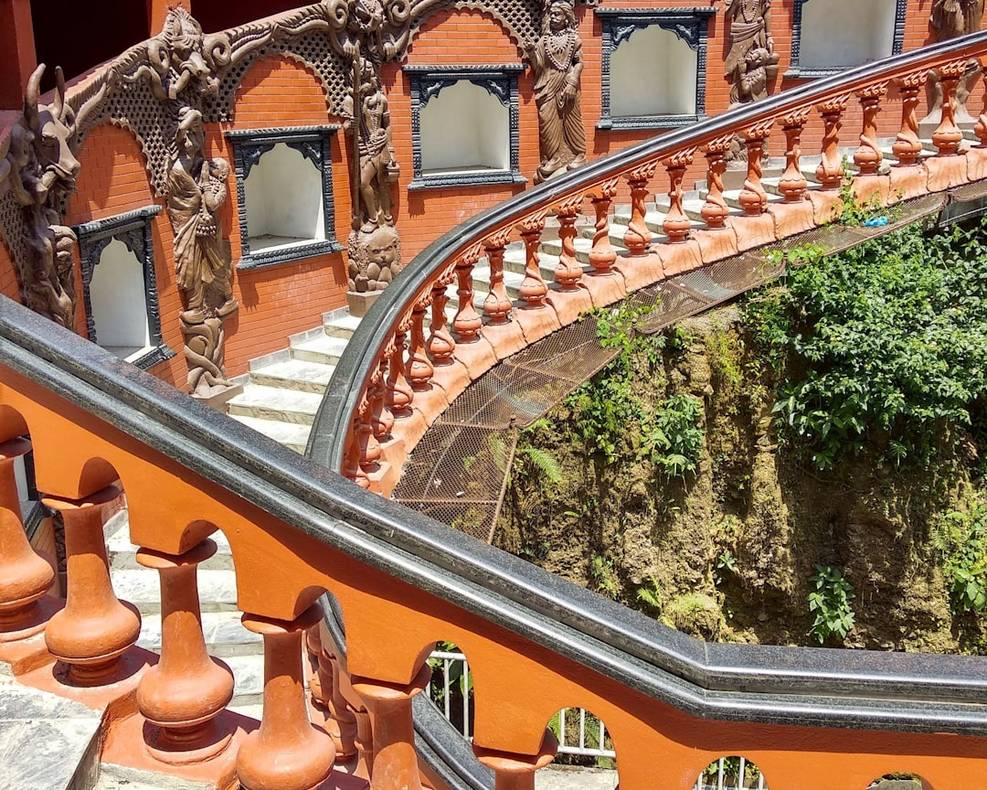 Taal Barahi Tempel: De Onverbiddelijke Waarheid van de Tempel