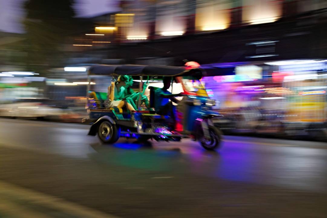 Bangkok Singapore vibe-audience