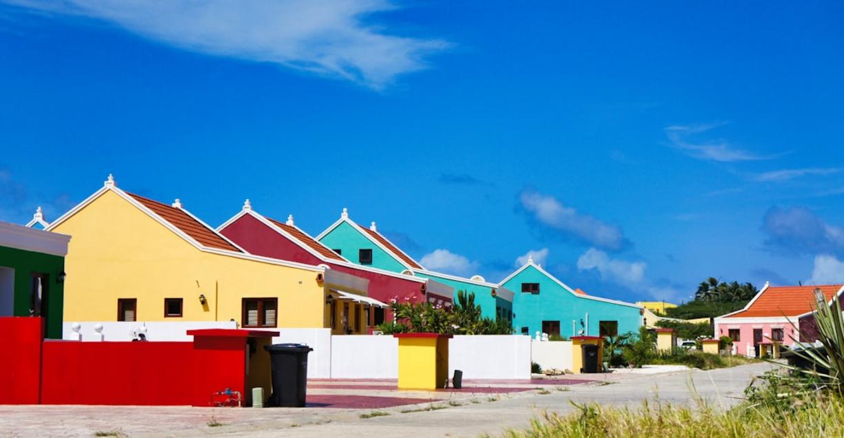 accommodation Grenada vs Aruba