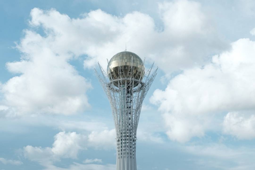 Kazachstan binnenlandse-vluchten airport-interior-2