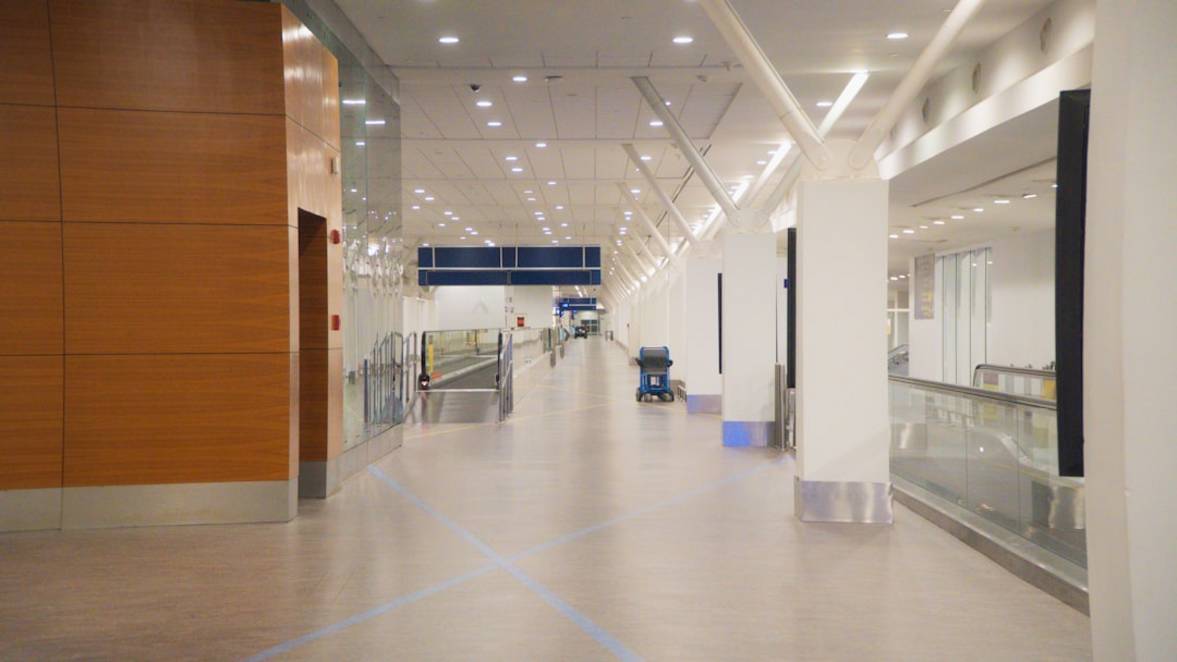 Maleisie  binnenlandse-vluchten airport-interior-0