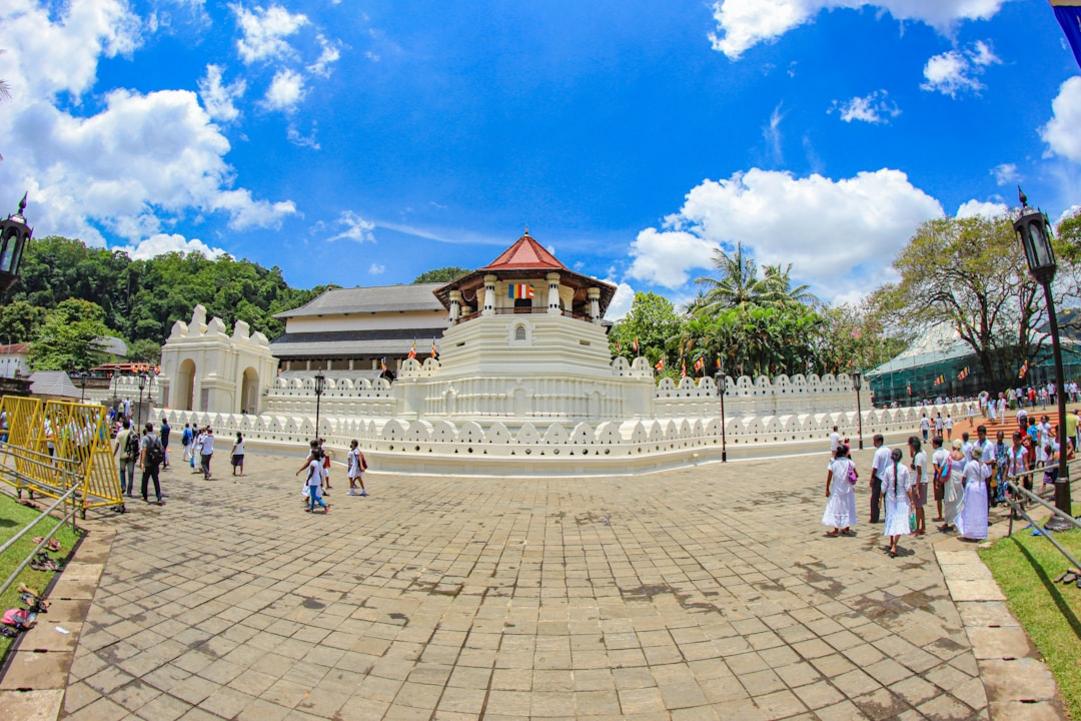 Sri Lanka paklijst voor 14 dagen: tropische hitte en tempeldresscode 3 Sri Lanka travel clothing outfit